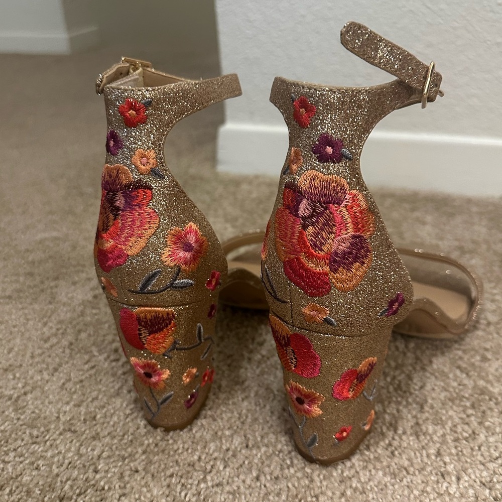 INC International Concepts Gold Floral Heels - Picture 3 of 9